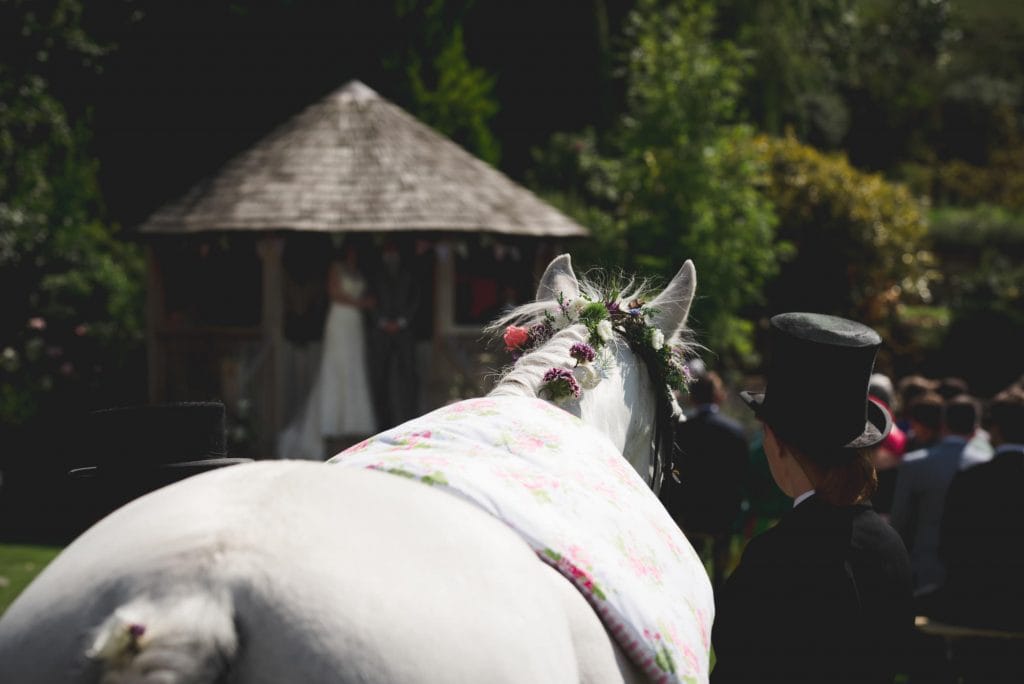 Guide to outdoor weddings